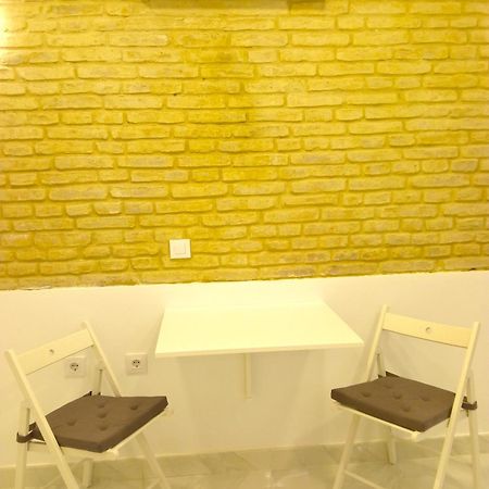 Leon Centro Apartment Севиля Екстериор снимка